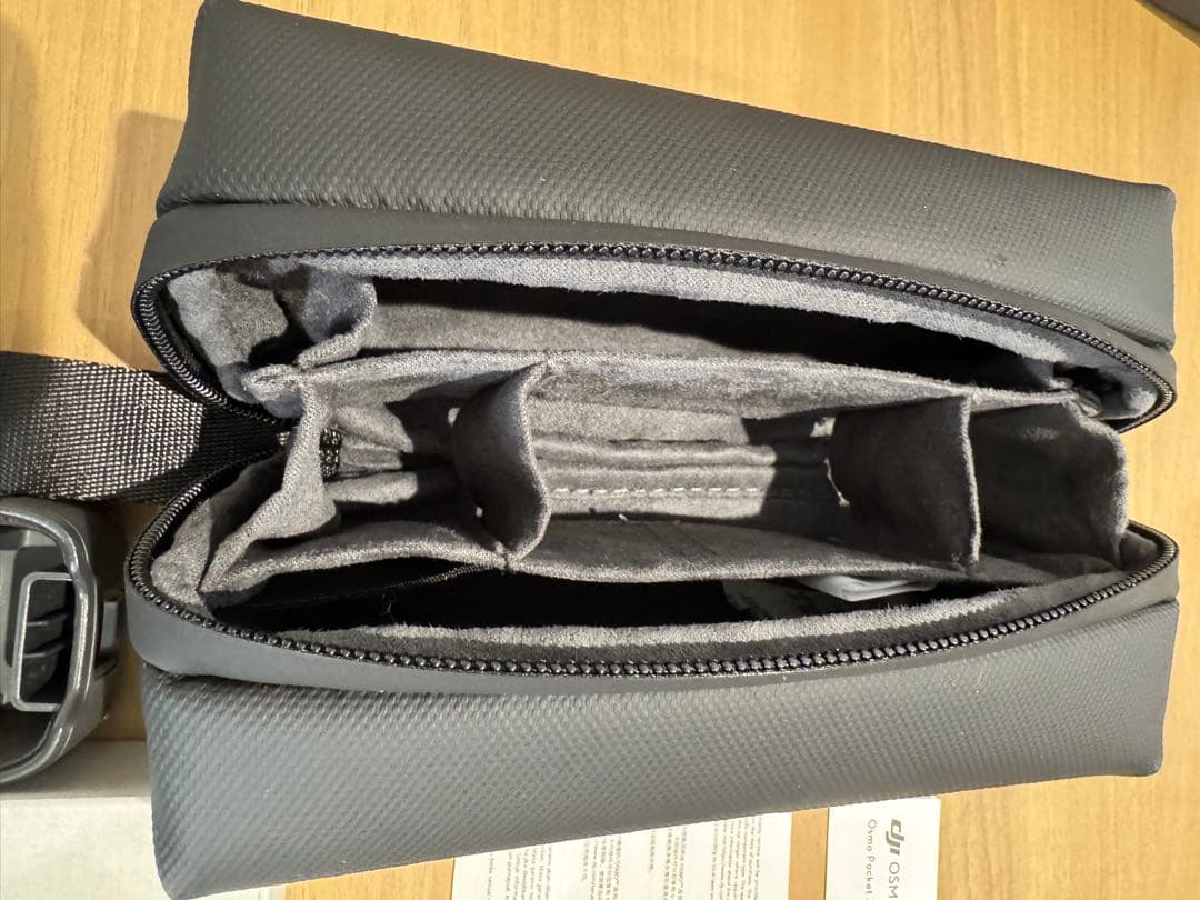 ビデオカメラ DJI Osmo Pocket 3 Creator Combo