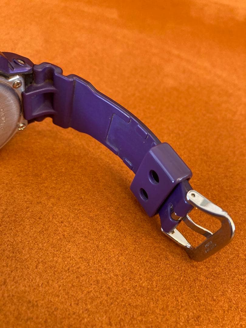 G-SHOCK DW-6900CC パープル