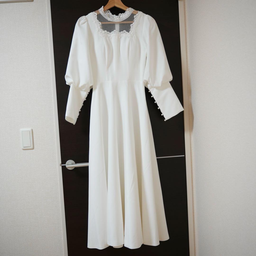 レトロ風ウェディングドレス(袖あり)