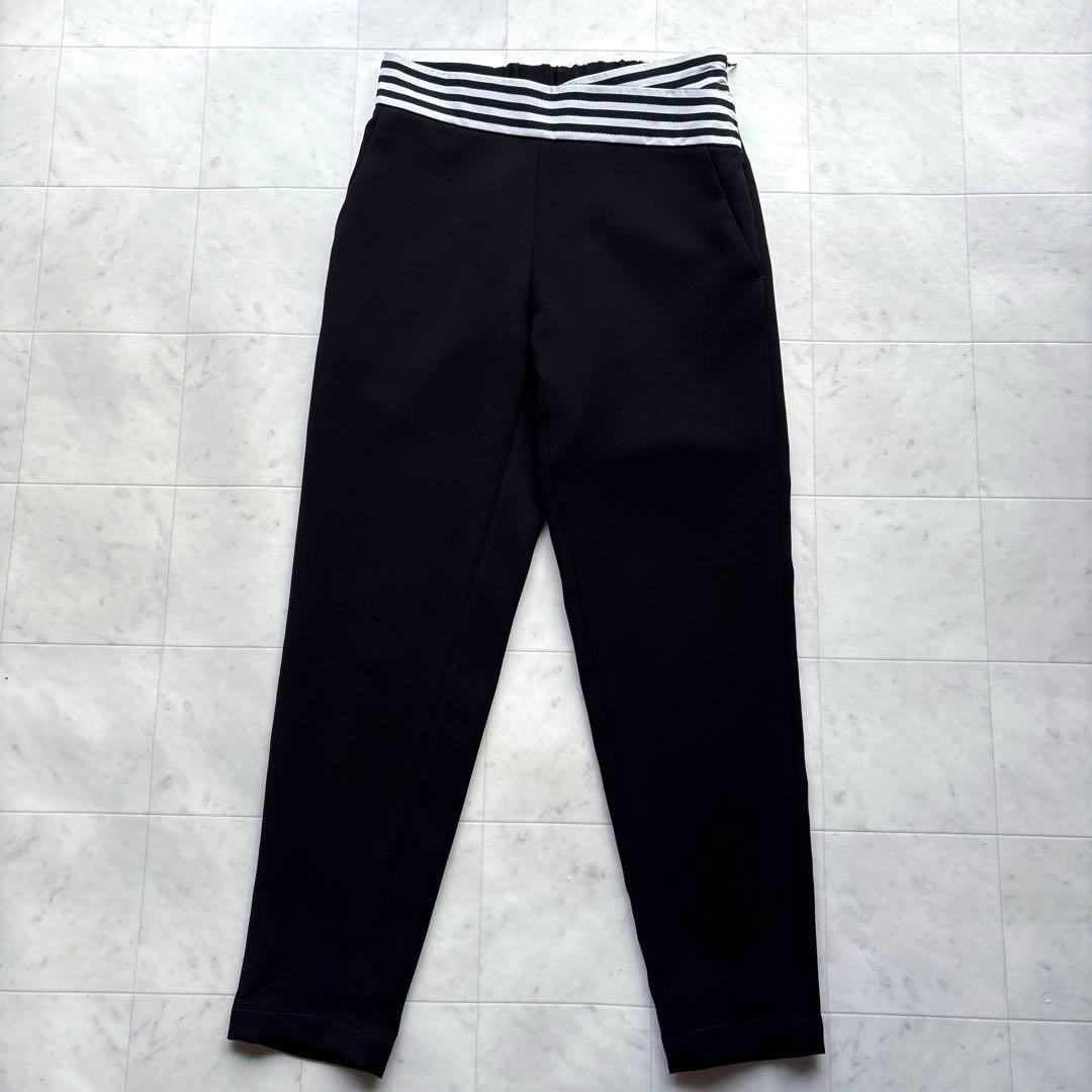 美品 ボーダーズアットバルコニー 定番 テーパードパンツ 黒 ブラック 36