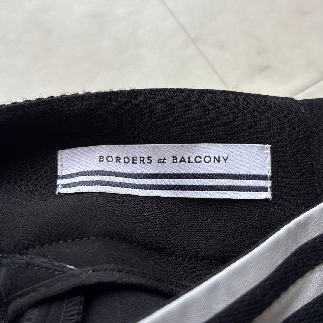 美品 ボーダーズアットバルコニー 定番 テーパードパンツ 黒 ブラック 36