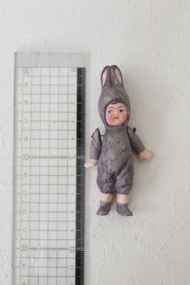 レアカラー　うさぎ　ビスクドール　ドイツアンティーク　ウサギコスチューム
