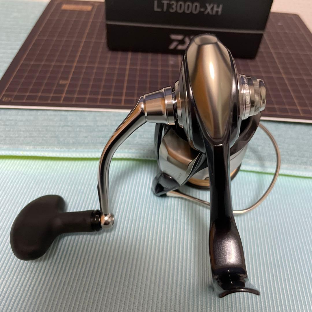 【ラテカリ】 ダイワ 24セルテート LT3000 XH