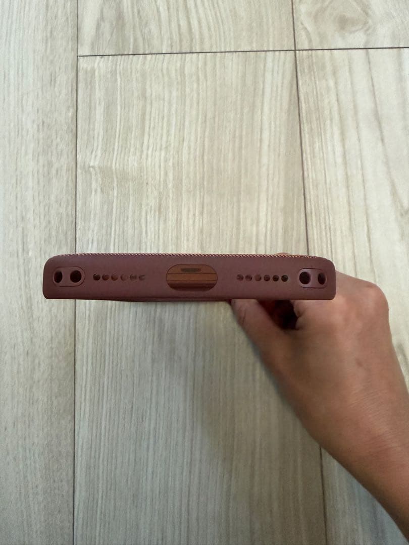 【純正】iPhone17Pro Maxケース& ストラップ セット販売　シエナ