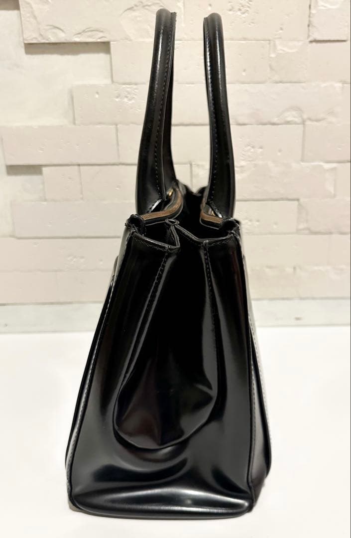 PELLICO ペリーコ　レザーバッグ　ブラック