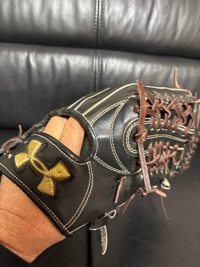 m*a様 アンダーアーマー 硬式外野手用グラブ
