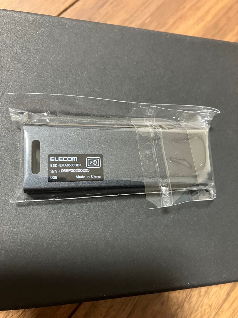 エレコム 外付けSSD 500GB ESD-EMA0500GBK
