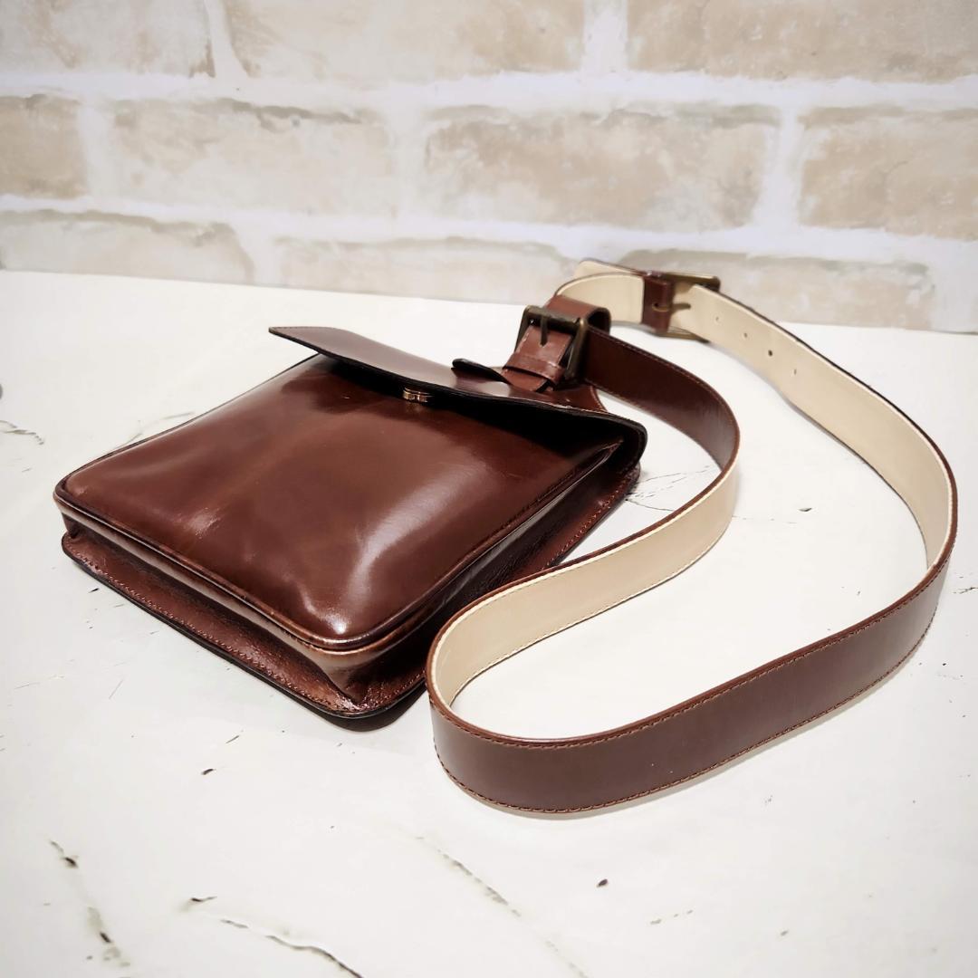 ★Ferragamo 【フェラガモ】レザー ベルトポーチ ブラウン 珍品レア