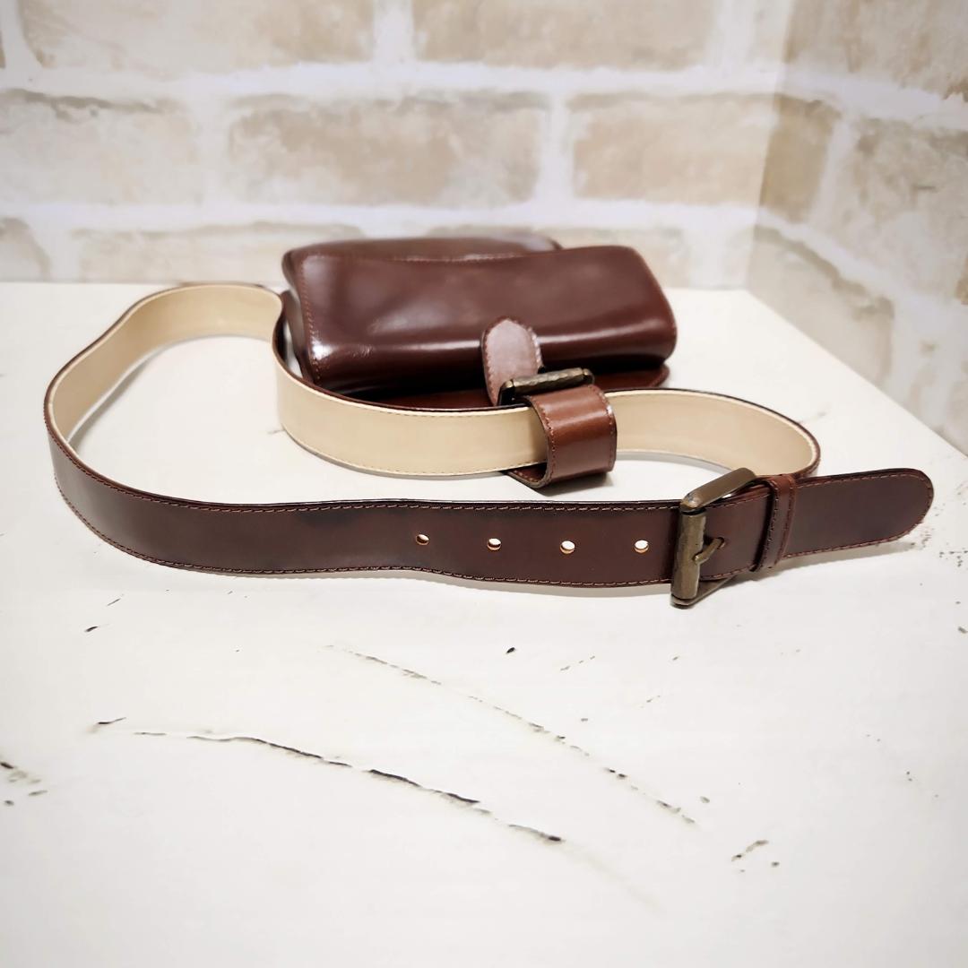 ★Ferragamo 【フェラガモ】レザー ベルトポーチ ブラウン 珍品レア