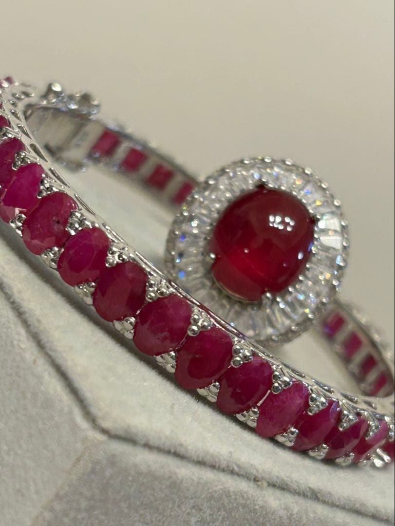 つ*る様 超豪華‼️天然ルビーリングとバングルのセット