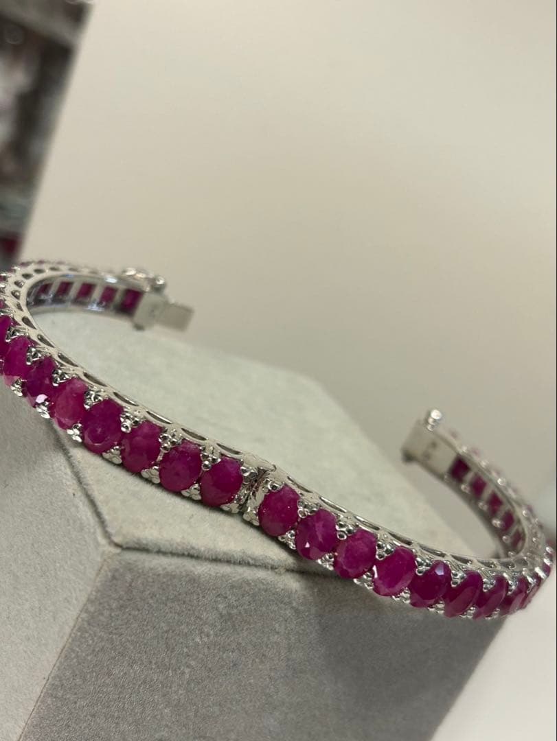 つ*る様 超豪華‼️天然ルビーリングとバングルのセット