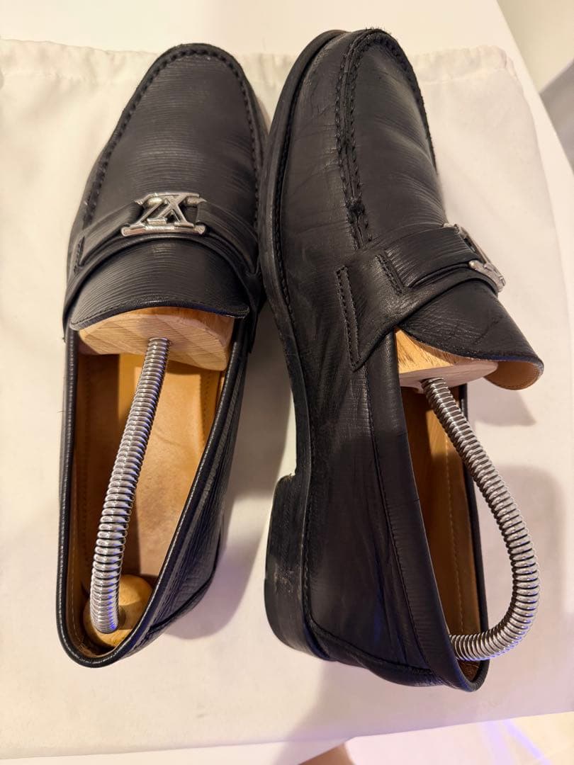 Louis Vuitton ブラックレザー ローファー