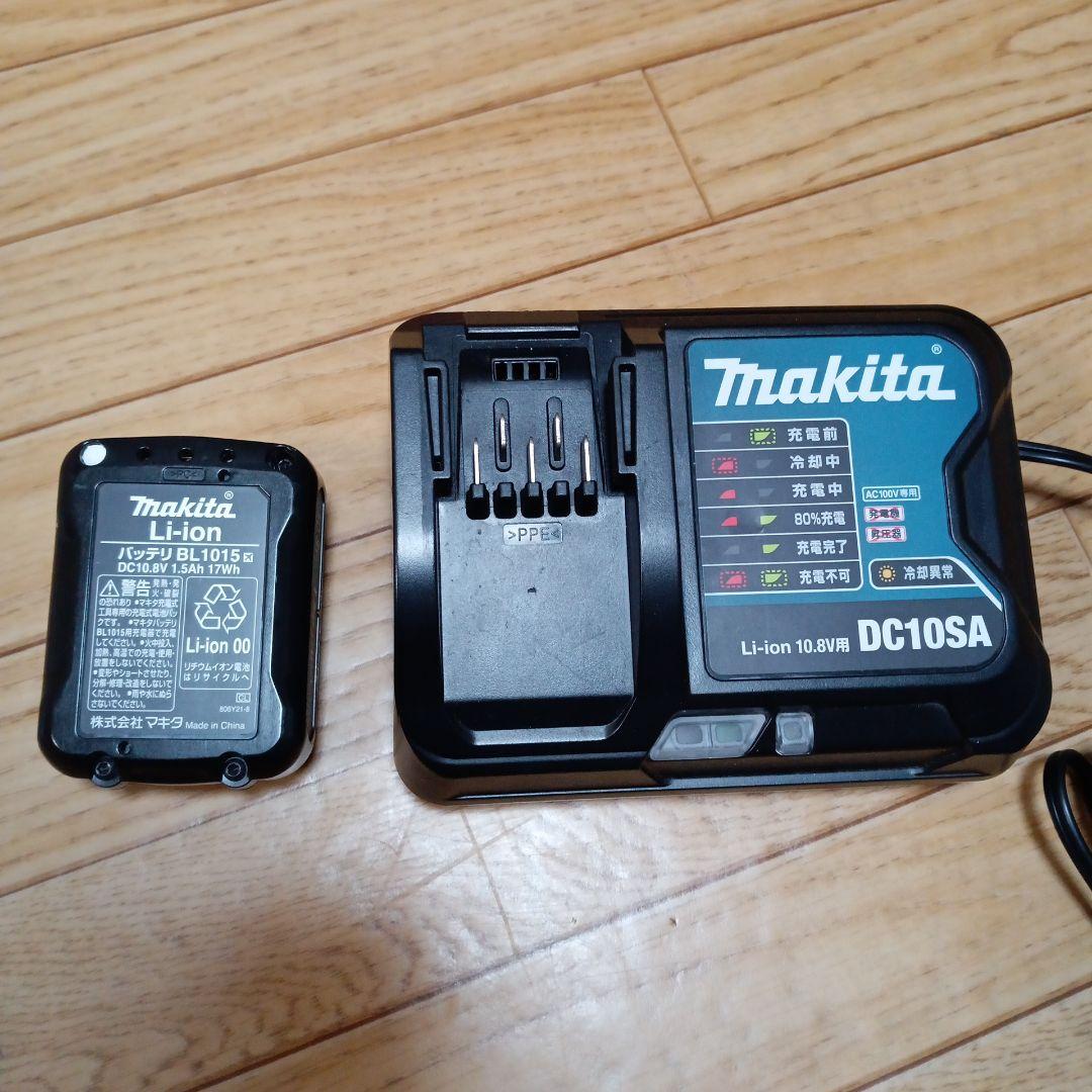 マキタ10.8V充電式クリーナCL107FD純正バッテリー、充電器、サイクロン付