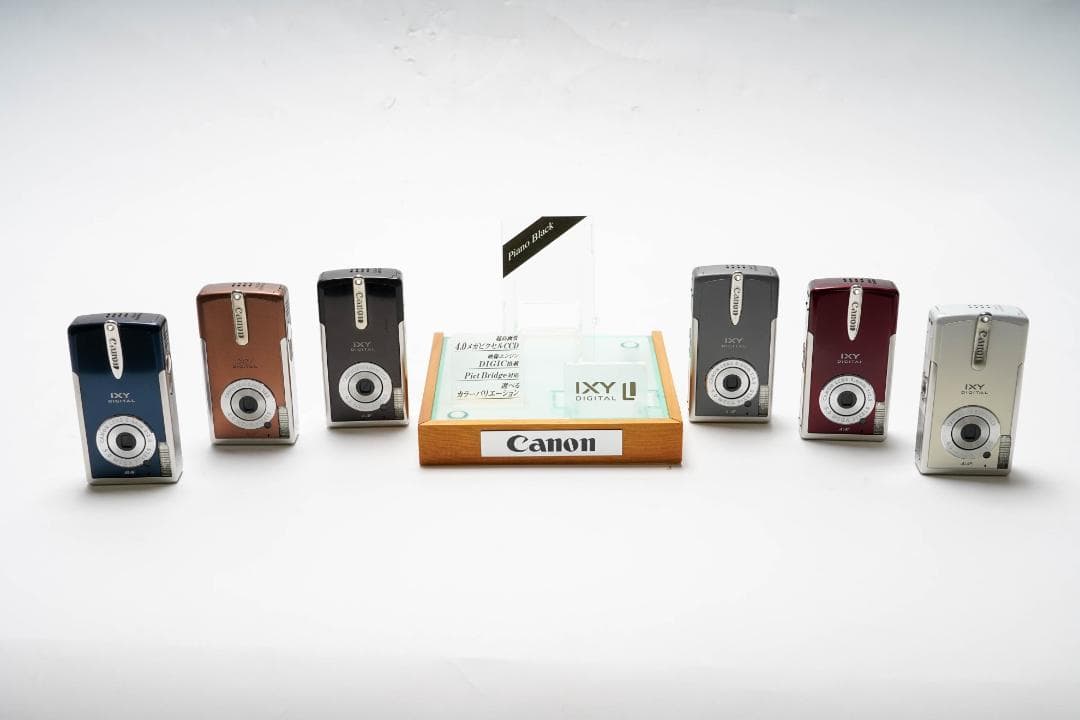 Canon　デジカメ　IXY　モックアップ6色+展示台