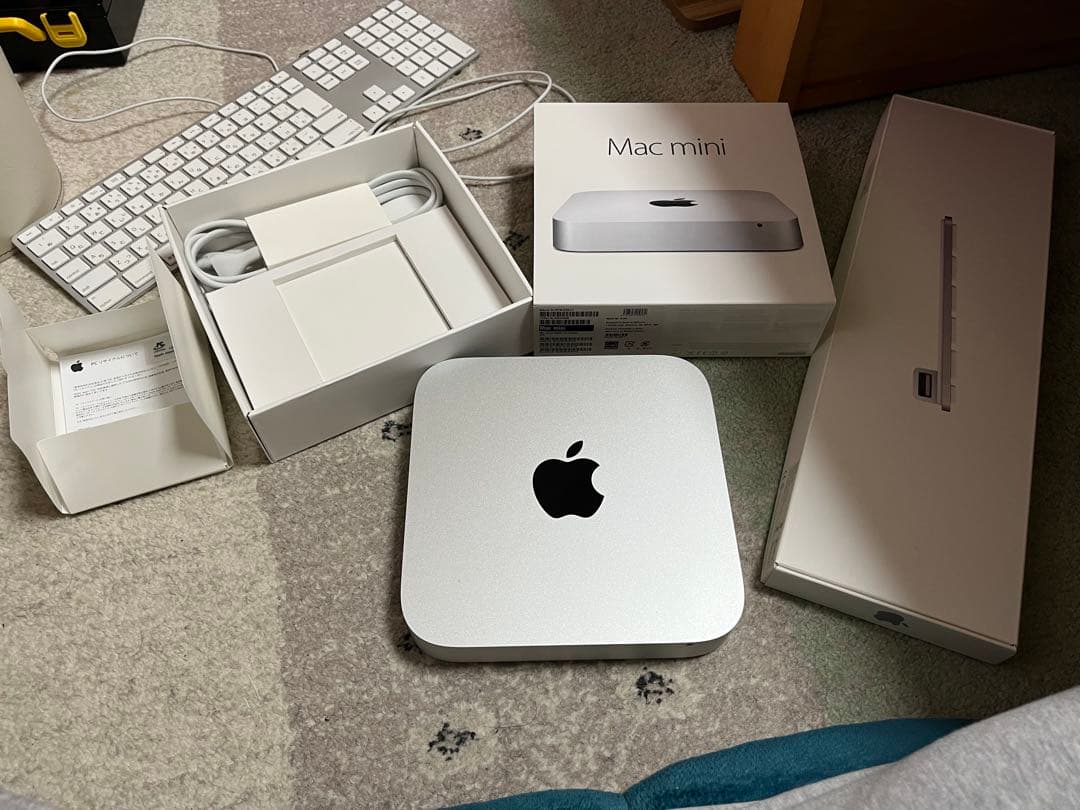 Macデスクトップ Mac mini (2014 FusionDrive)MagicKeyboard