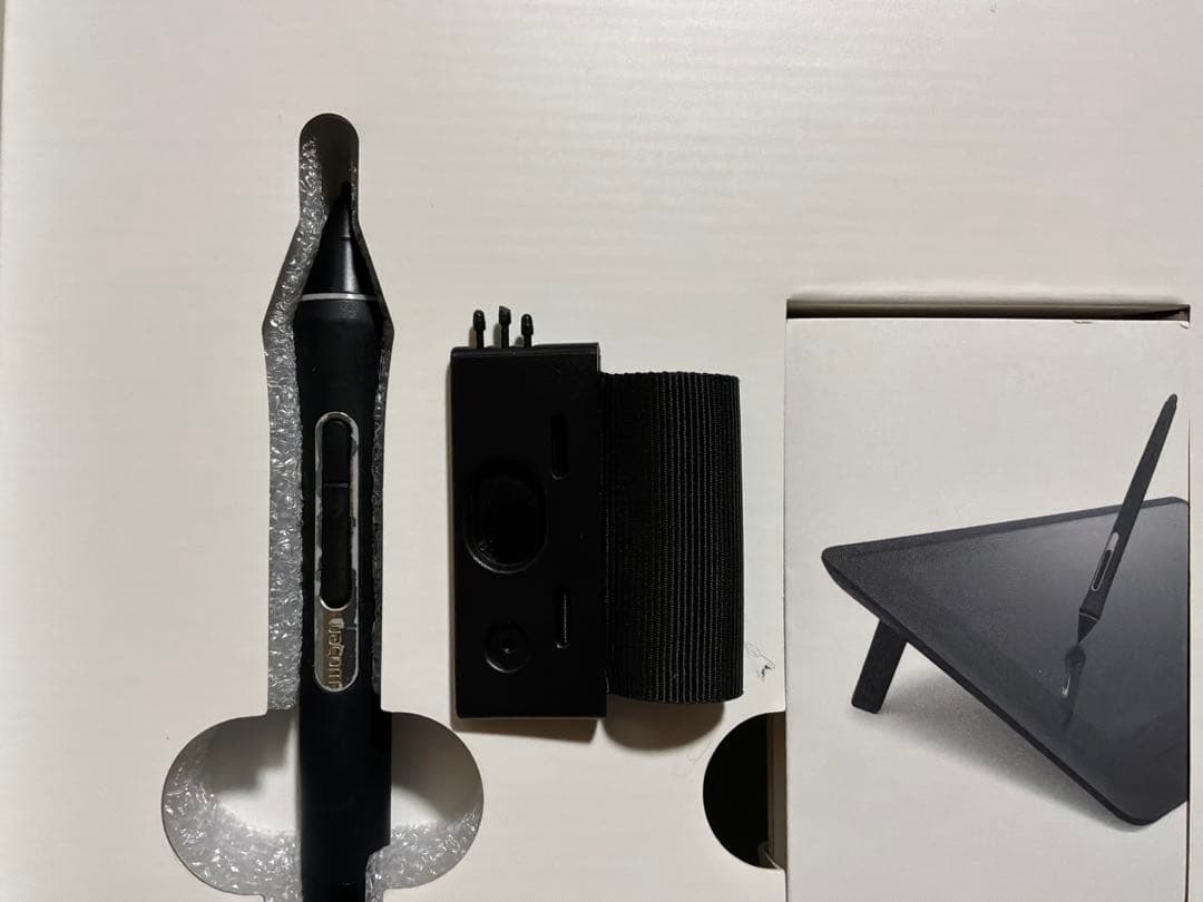 Wacom Cintiq 16 液晶ペンタブレット＋専用スタンド