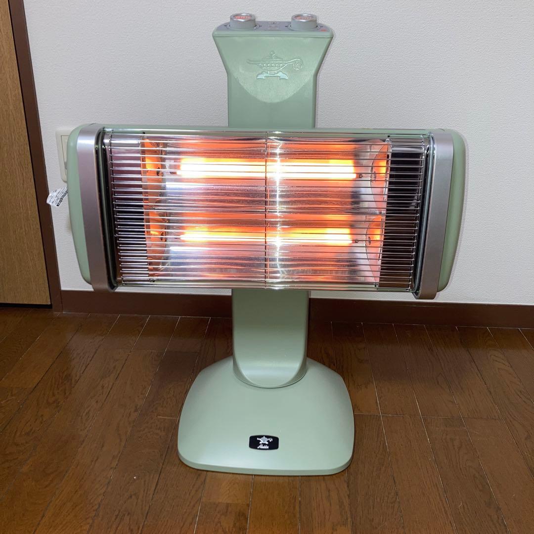 スタンド型電気ストーブ グリーン 3ヒーター　　　？パパ