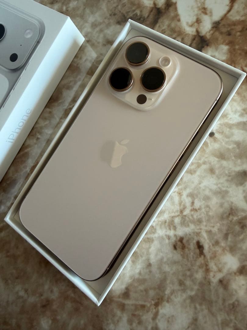 Apple iPhone16 Pro ゴールド　本体　本日のみこの価格で設定