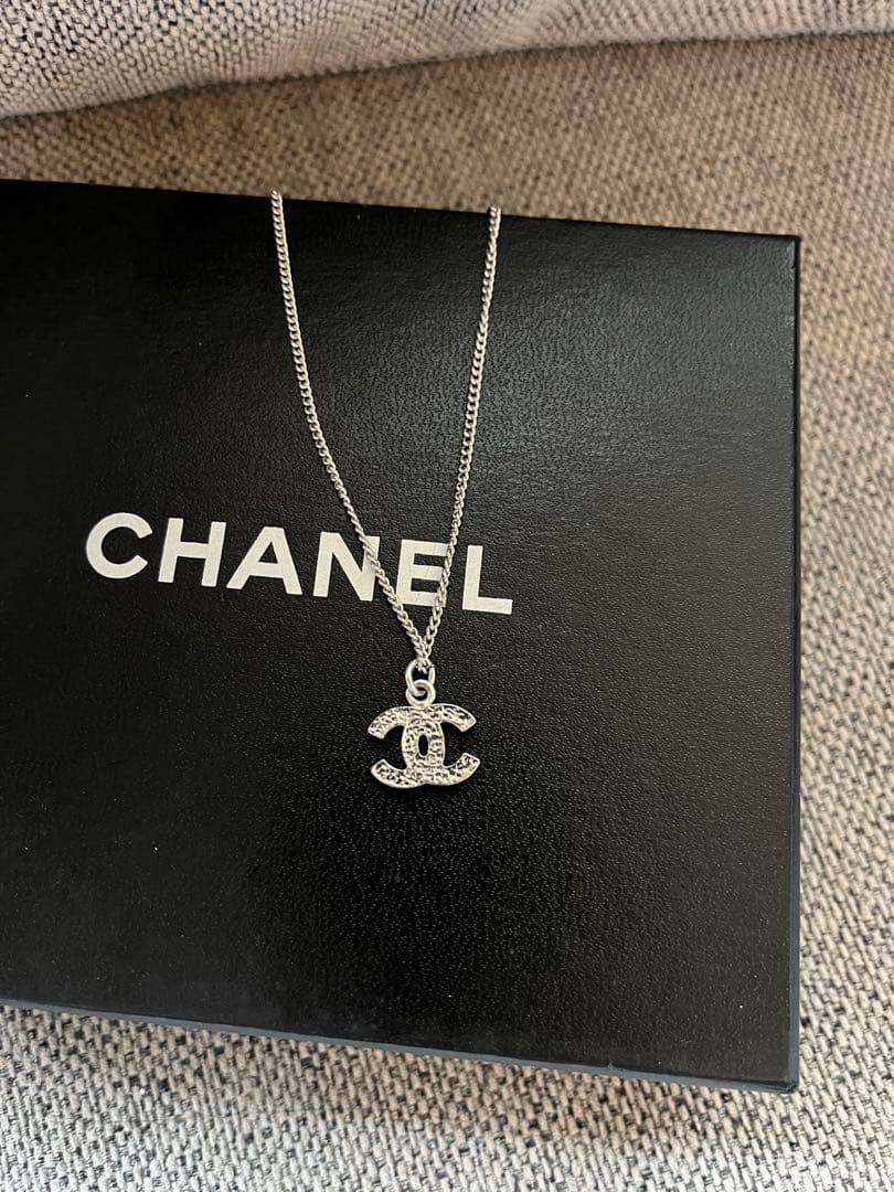 極美品　CHANEL シルバー ロゴ ネックレス　ココマーク　ストーン　正規品