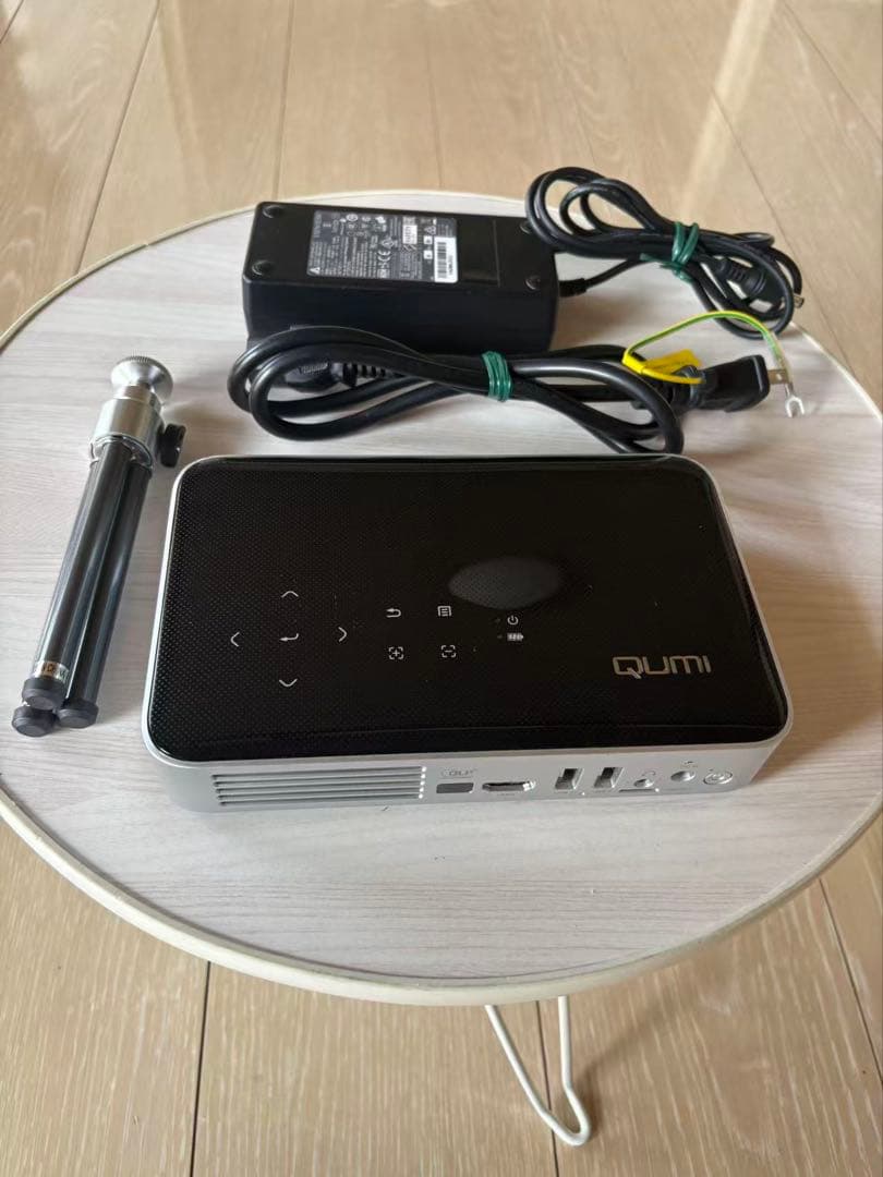 Vivitek LEDモバイルプロジェクター QUMI Q38-BK