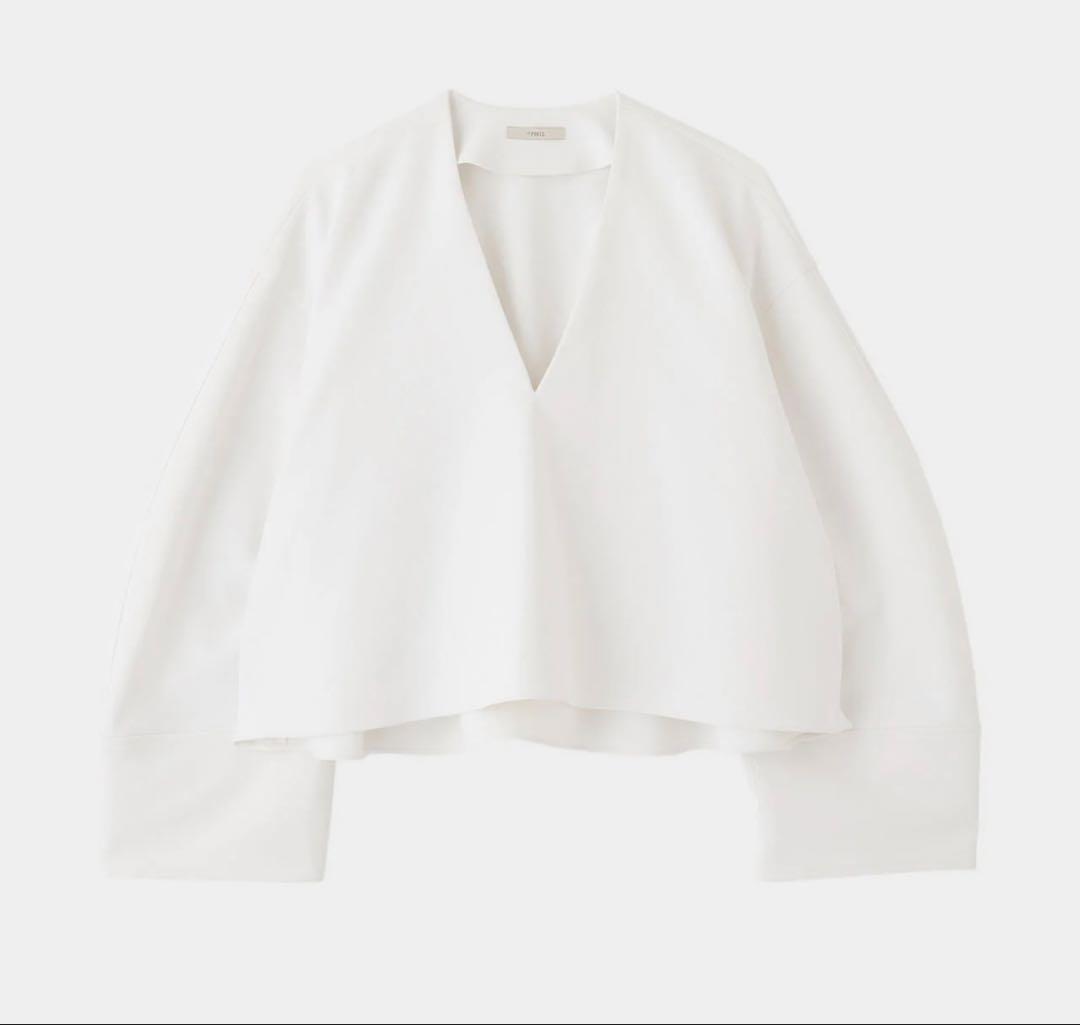 マルチギアバルーンブラウス