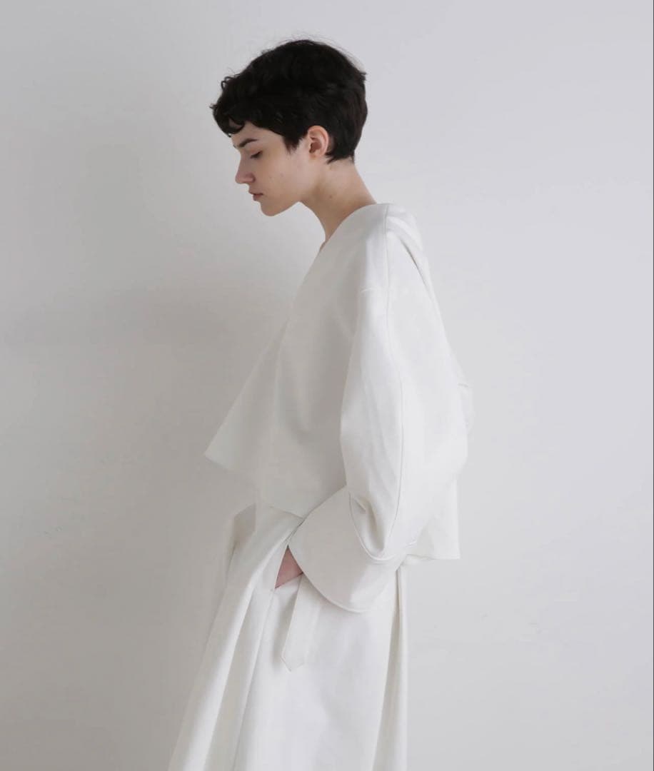 マルチギアバルーンブラウス