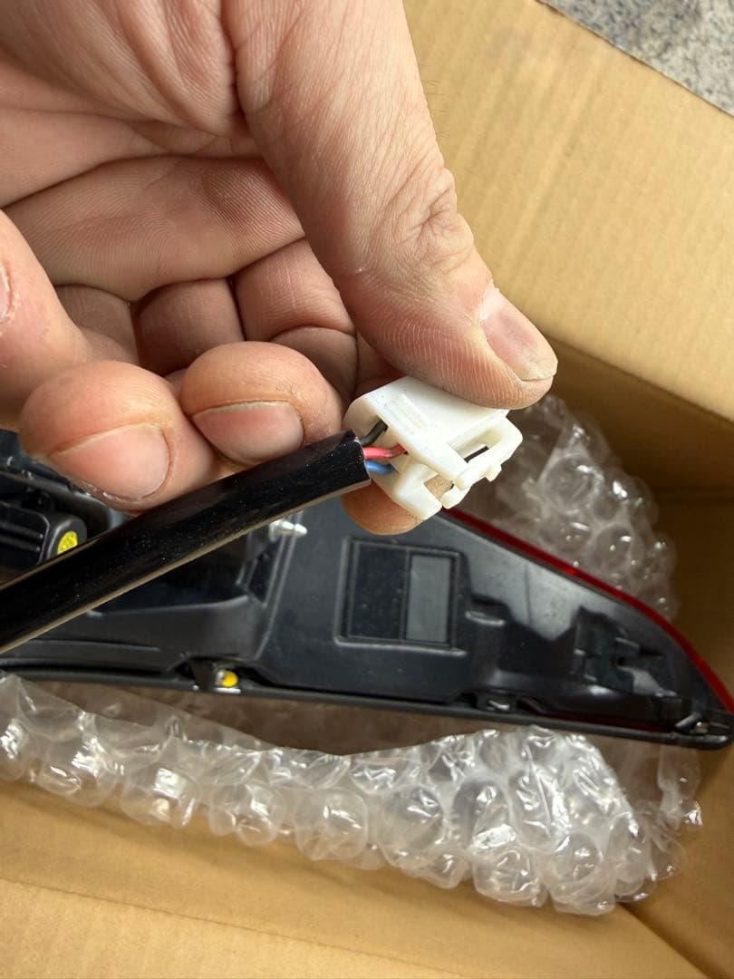 レクサス Lexus ES300h 右側テールランプ 中古