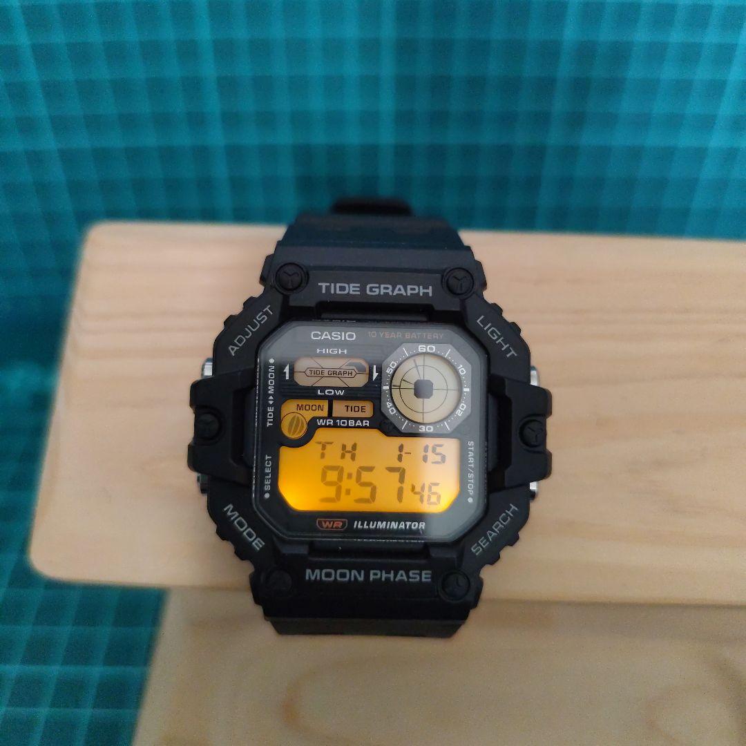 CASIOコレクション　タイドグラフ付き、フィッシング機能付き、腕時計2本セット