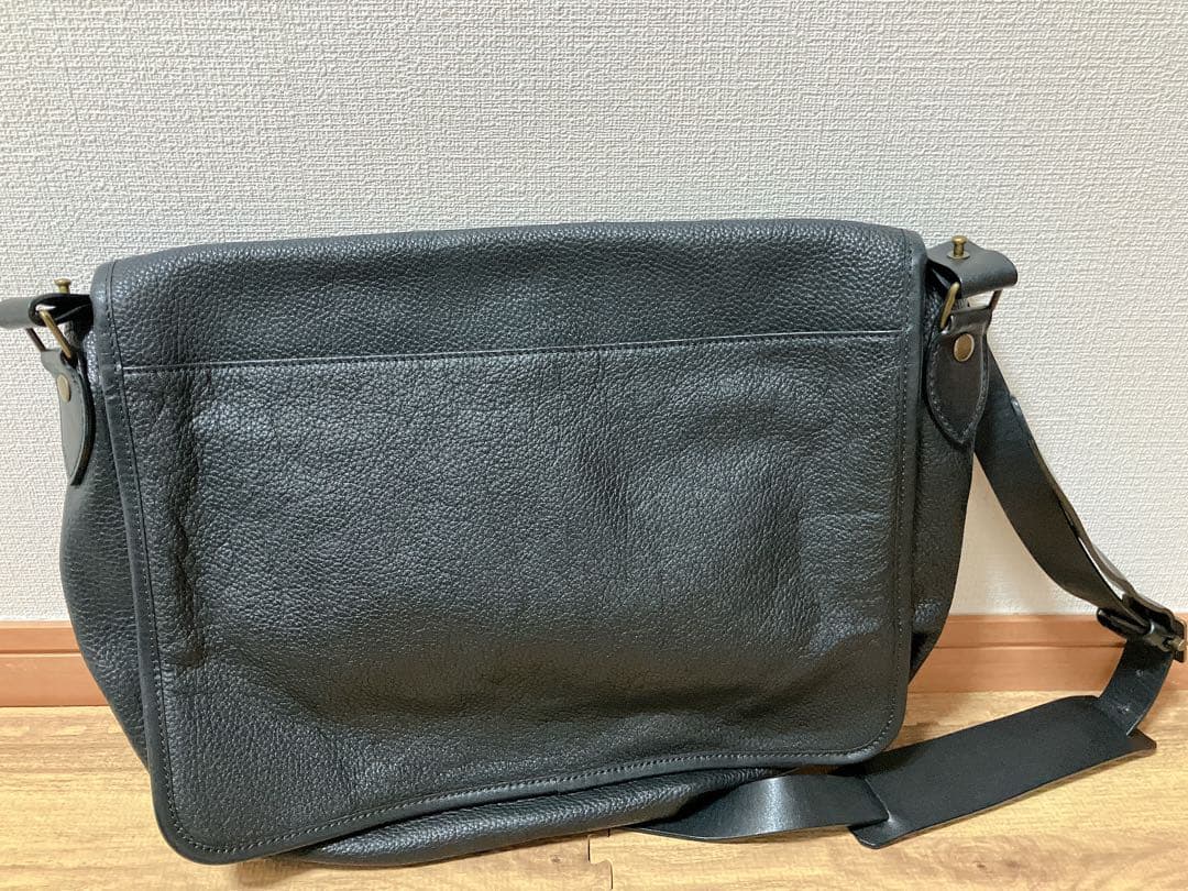 【MC1956】APC 黒 レザーショルダーバッグ