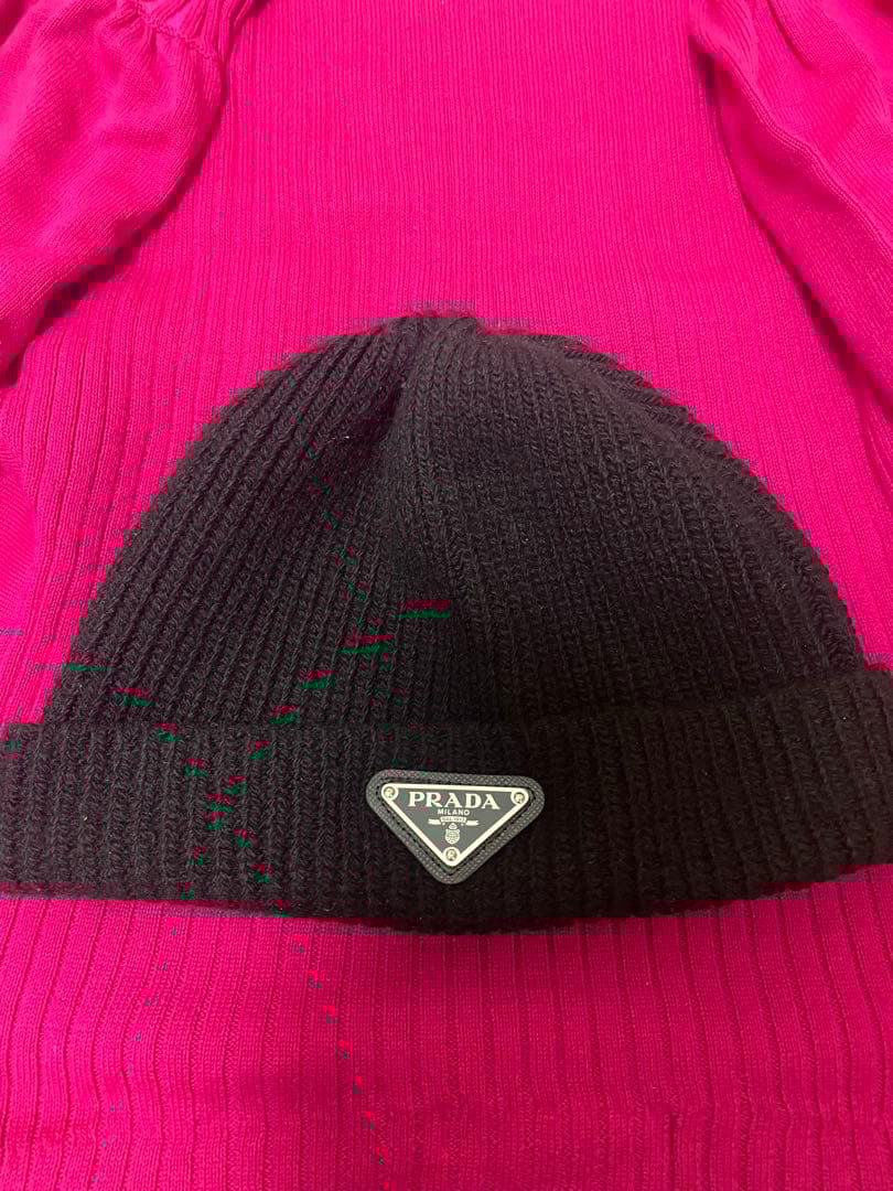 PRADA ロゴ付き黒ビーニー メンズL