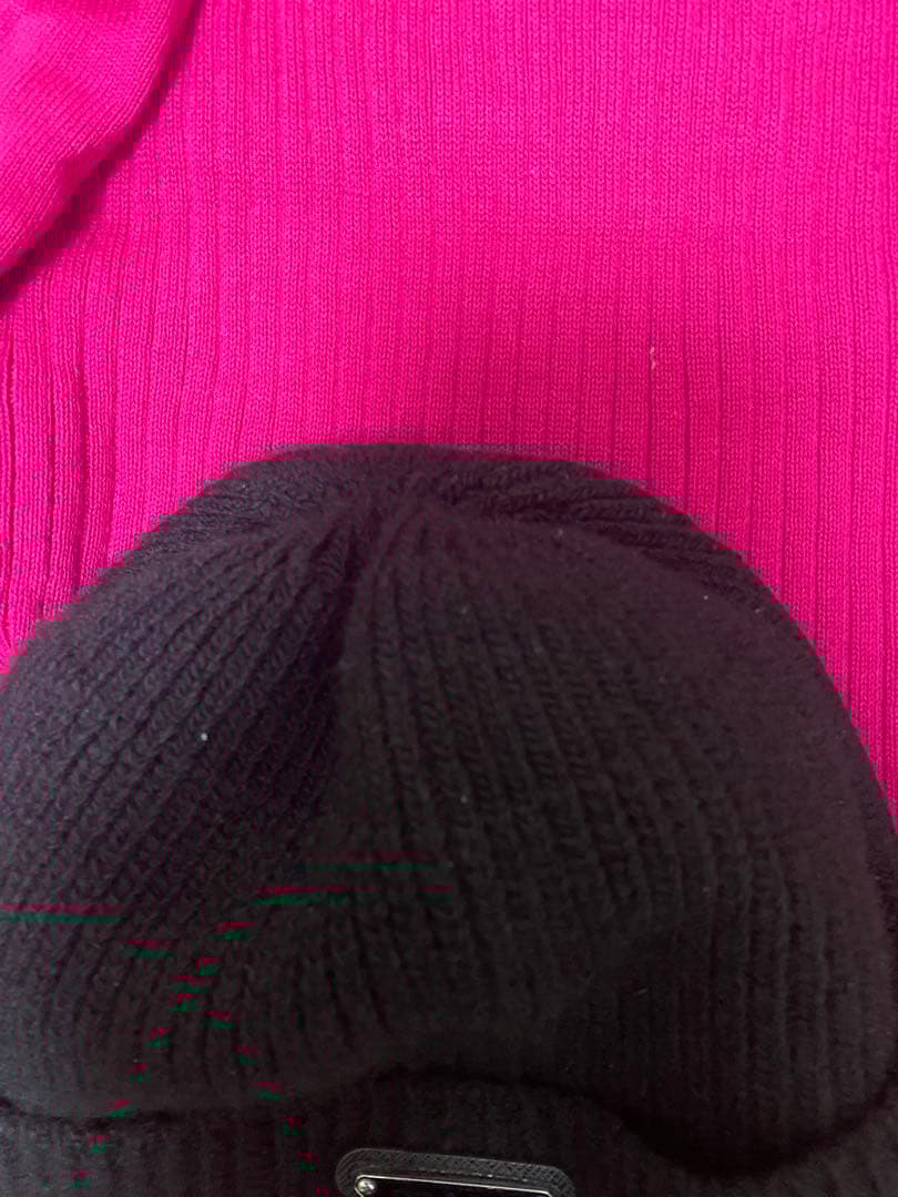 PRADA ロゴ付き黒ビーニー メンズL