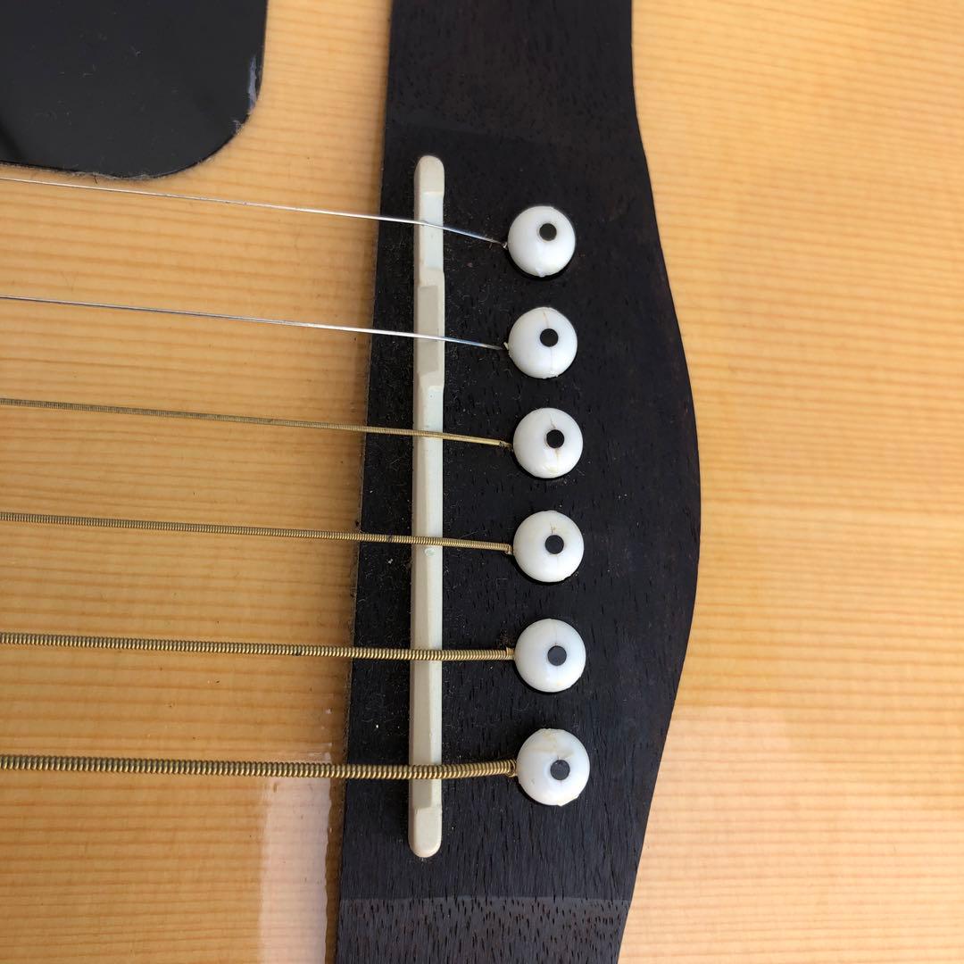 Fender アコースティックギターとハードケース　CF60 NAT ギター台付