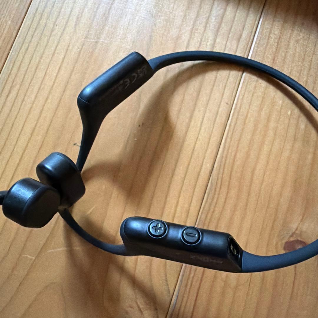 SHOKZ OPENCOMM 骨伝導イヤホン