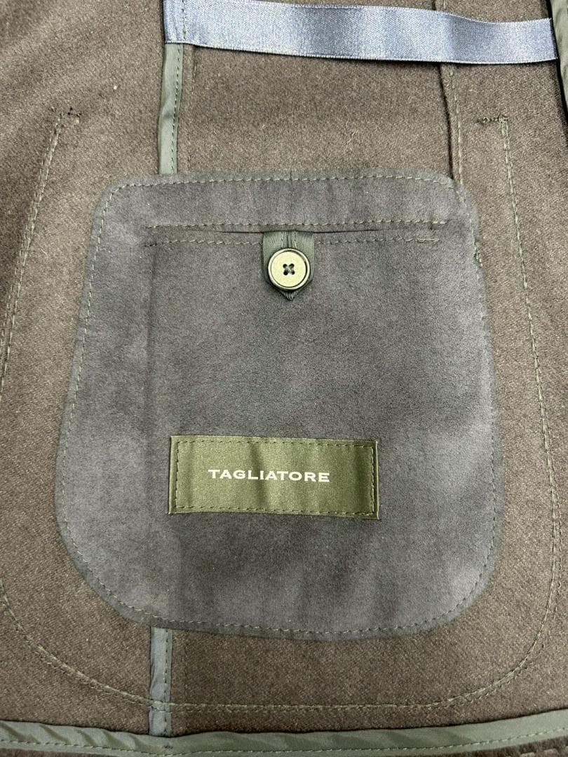 TAGLIATORE（タリアトーレ）　ジャケット　ネイビー
