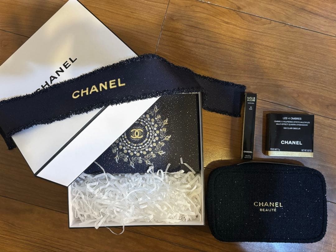 【新品未使用】CHANEL 2025 ホリデーアイシャドウ ＆ マスカラ セット