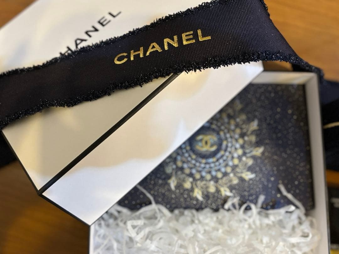 【新品未使用】CHANEL 2025 ホリデーアイシャドウ ＆ マスカラ セット