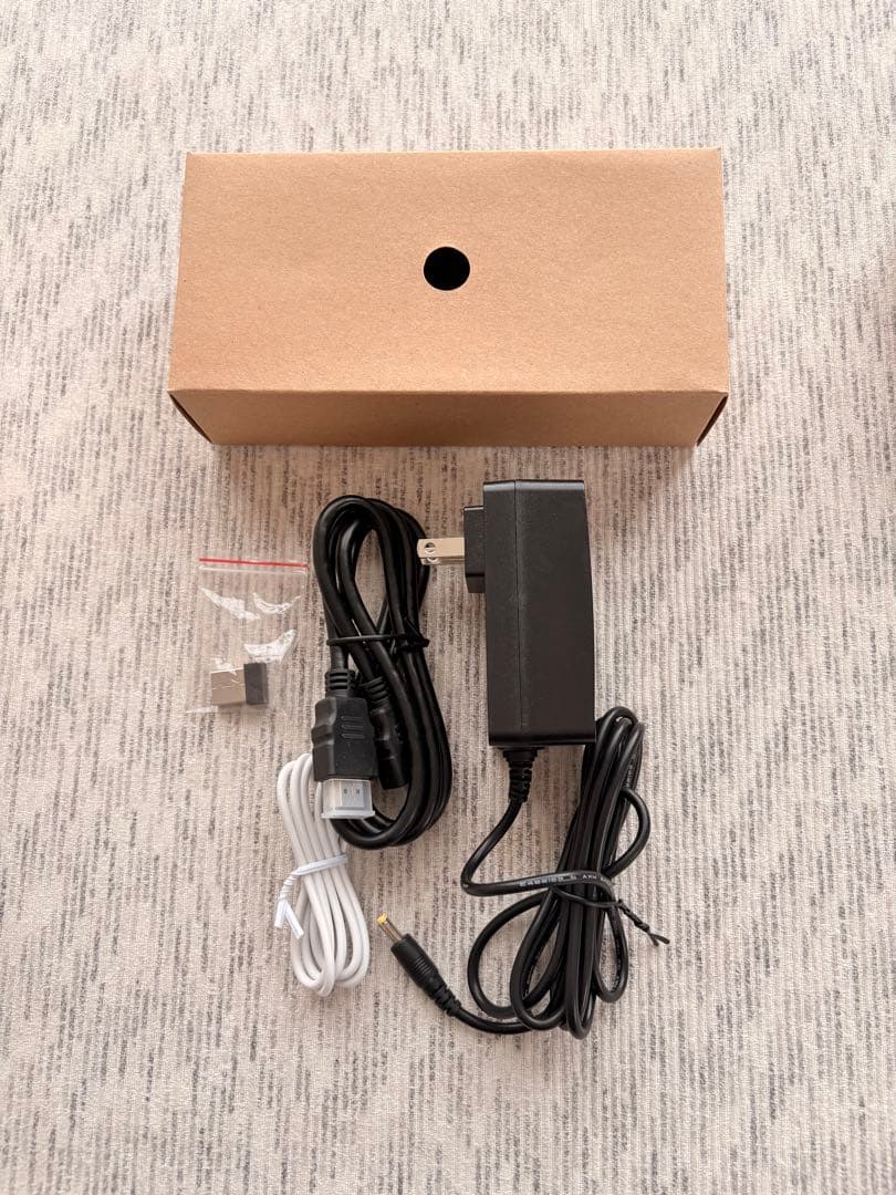 カベーニPRO プロジェクター 【中古品】 ほぼ未使用