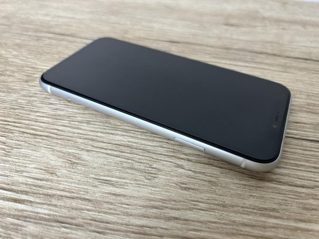 超美品Apple iPhone XR 128GB ホワイト 本体 SIMフリー