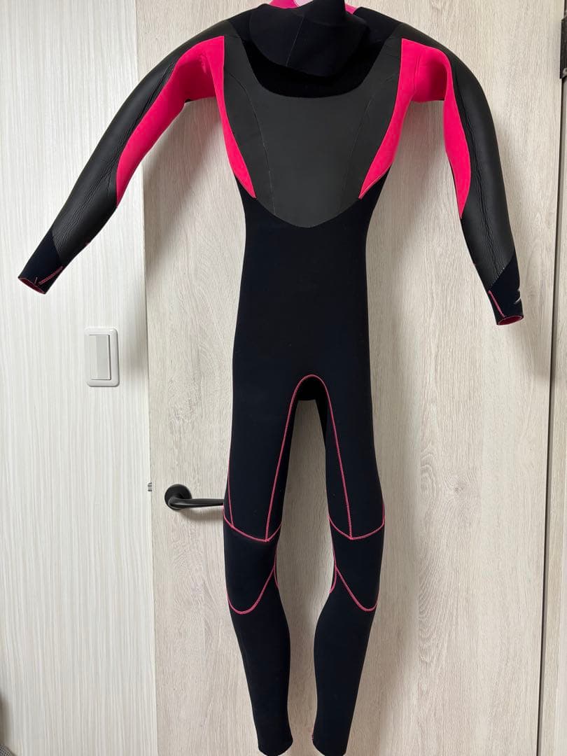 【超美品】セミドライ　フルオーダーウエットスーツ3✖️5mmレディース