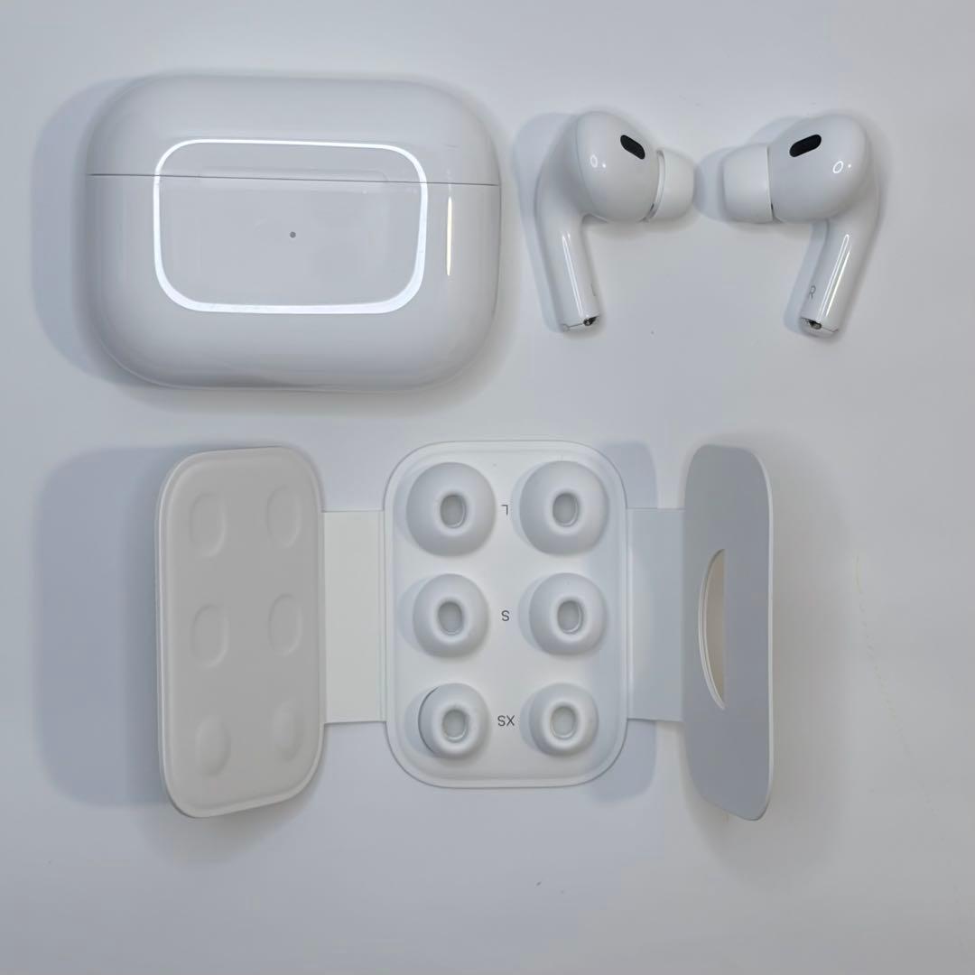 Apple AirPods Pro 2 USB-C 充電ケース美品 チップ未使用