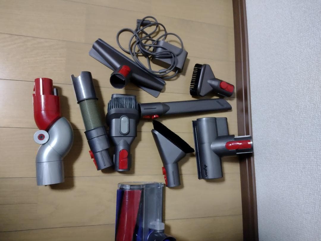 ダイソン★コードレス掃除機★V7★ＳV11★バッテリー新品と同等★1