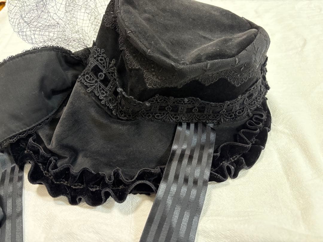 Antique beasT ボンネット　美品