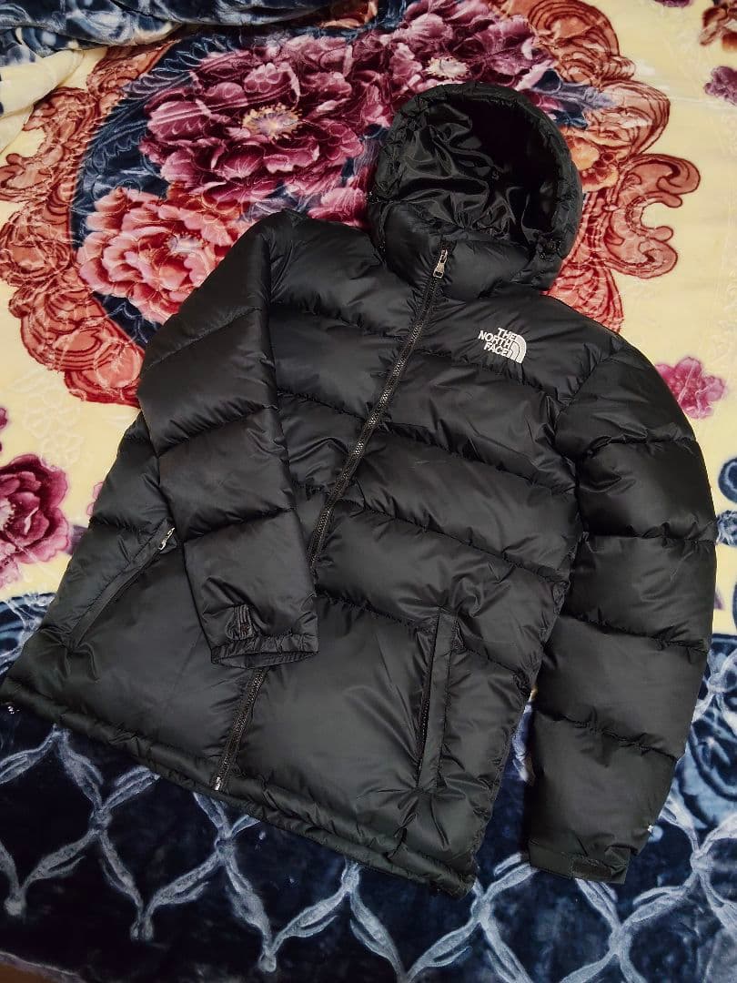 THE** NOR TH FACE.** ブラックダウンジャケット