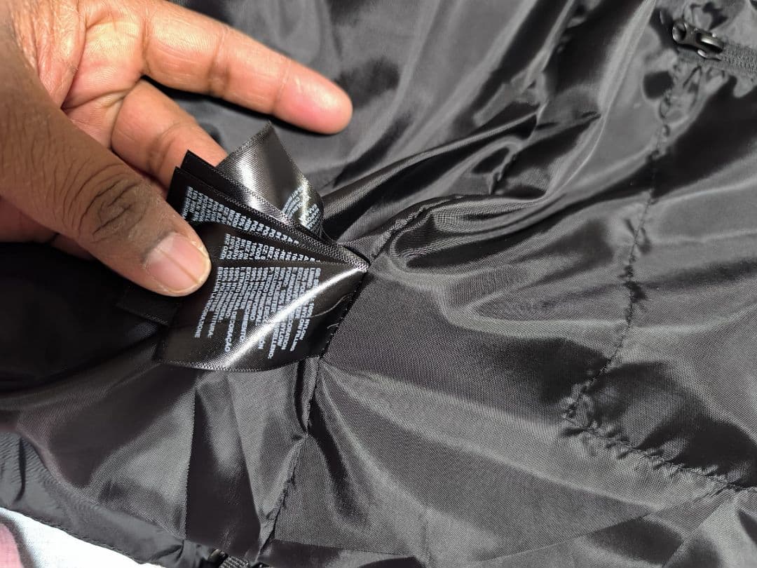 THE** NOR TH FACE.** ブラックダウンジャケット