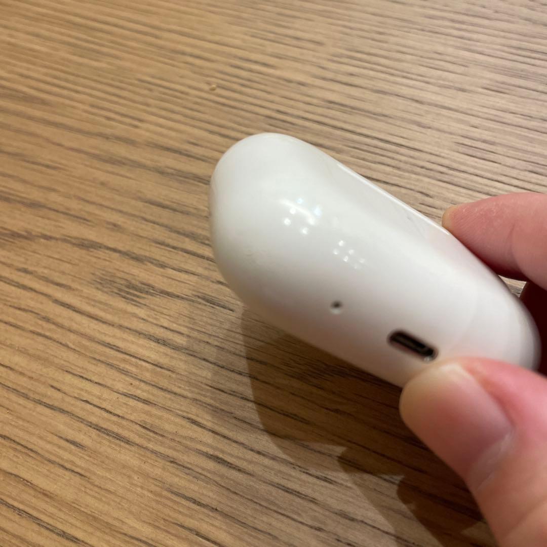 AirPods Pro 第2世代 本体 ホワイト Lightning充電ケース付