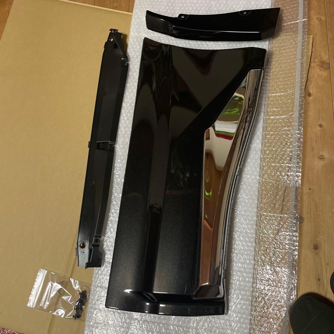 ハリアー80 モデリスタ　左リアドア　クォーター　サイドスカート