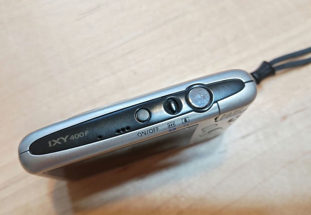 Canon　キャノン　IXY　400F　シルバー　デジカメ　デジタルカメラ