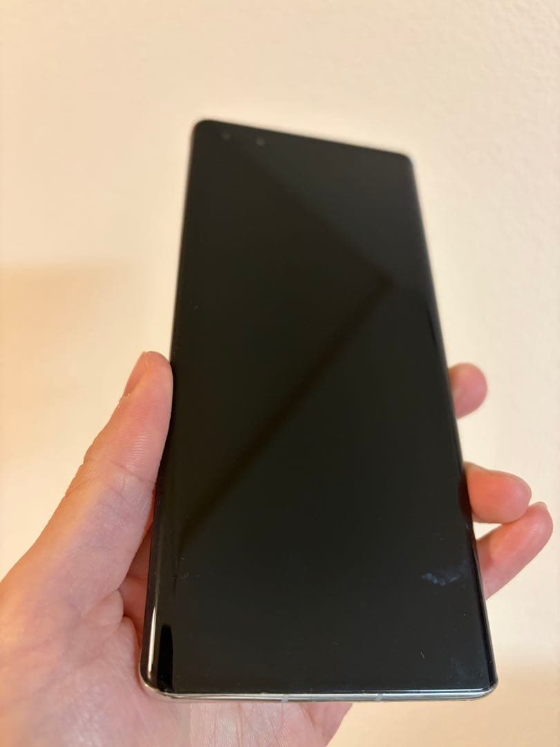 【中古】Huawei mate40pro+ ホワイト　8/256