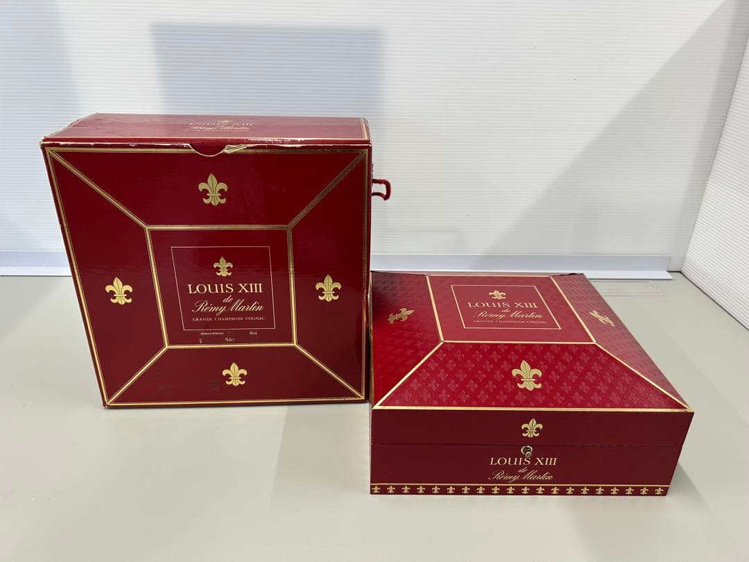 Louis XIII レミーマルタン　空瓶　箱あり　バカラ 空き瓶　ルイ13世