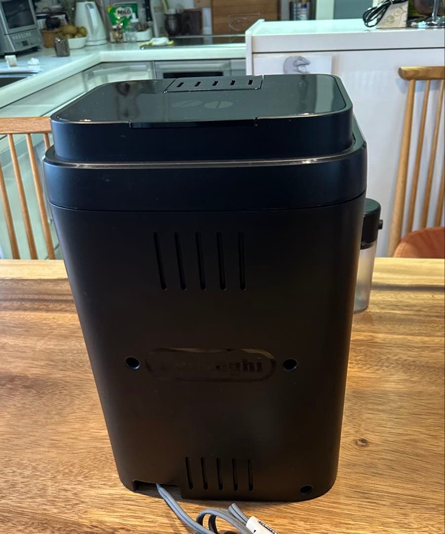 De'Longhi Magnifica 自動エスプレッソマシンECAM29081